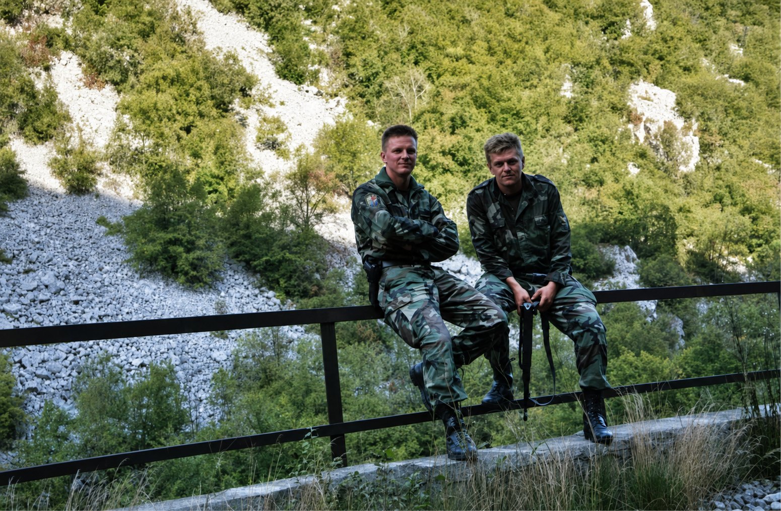 Marjan Prpić-Luka i Stipe Perlić, na hrvatskoj granici u VRO Oluja 95.